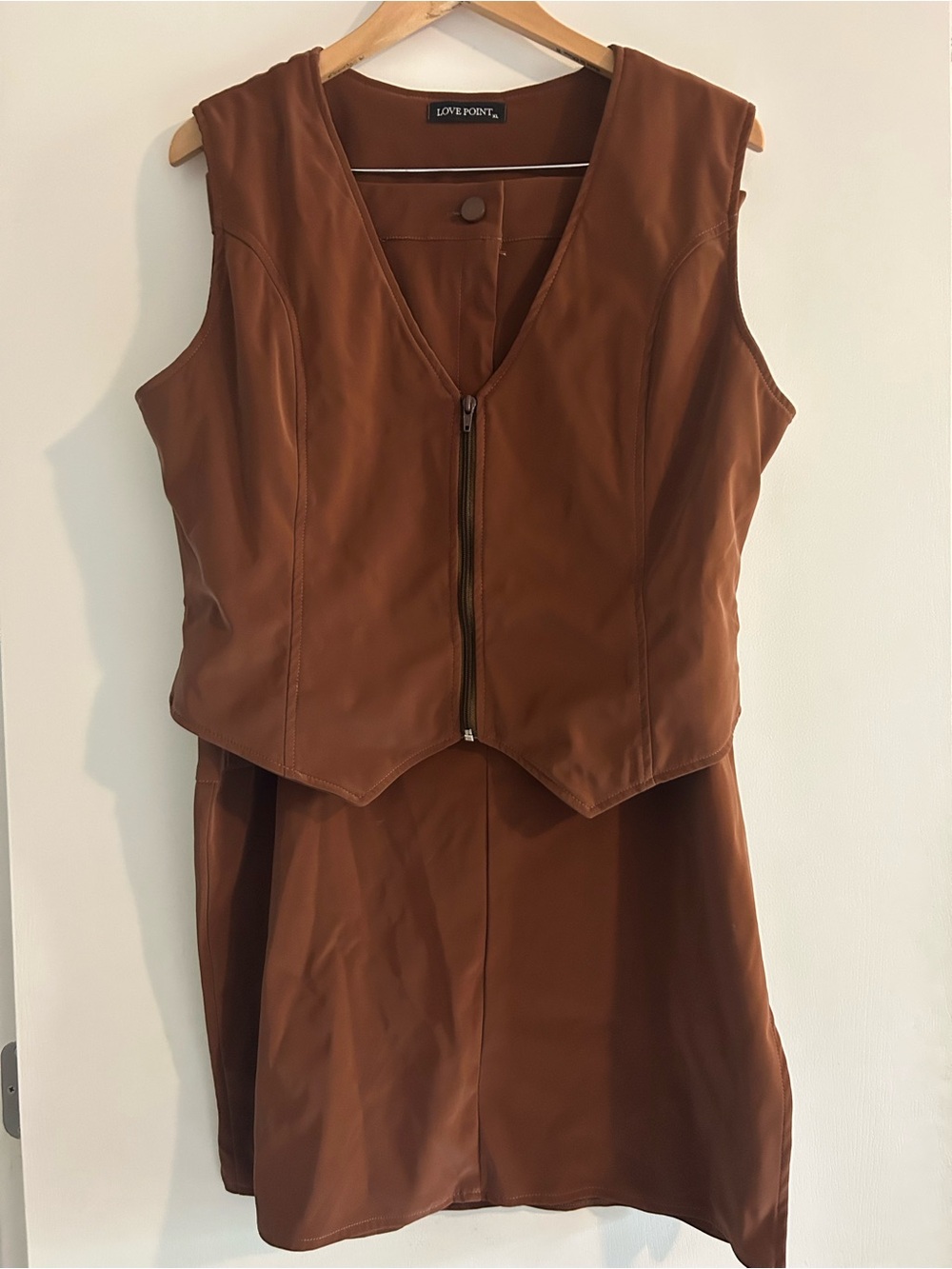 Love Point Chestnut Faux-Leather Zip Vest